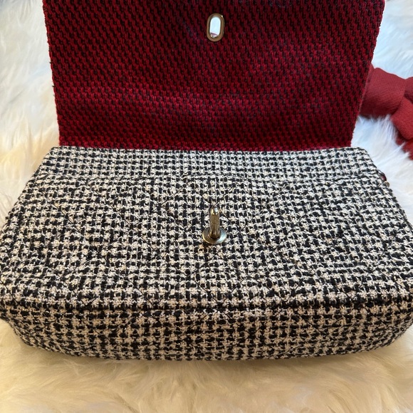 Chanel tweed red and black two flap bag - Picture 3 of 15